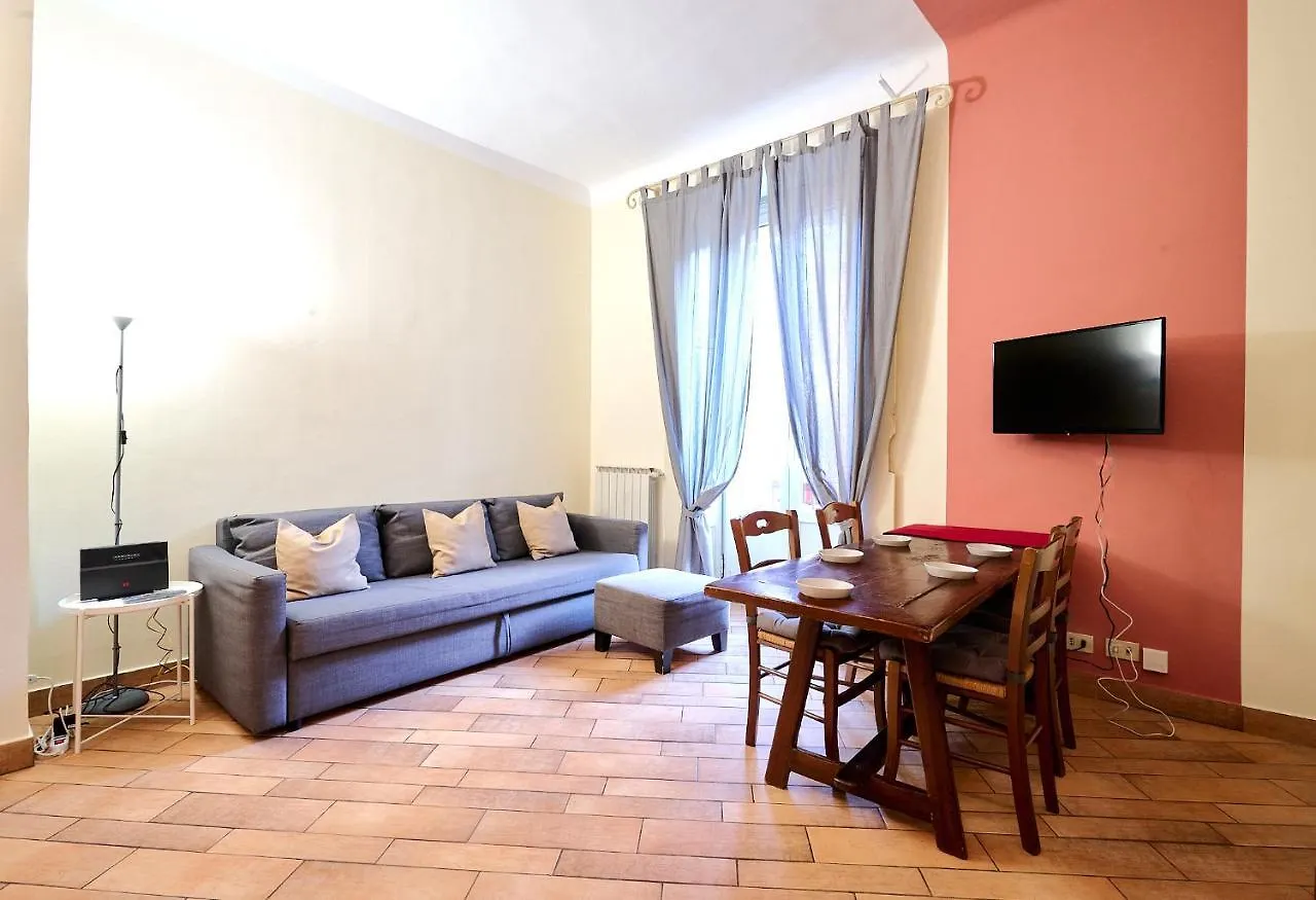 Xenia Apartments - Elegant Flat In The Center Of Milan 0*,  Italie