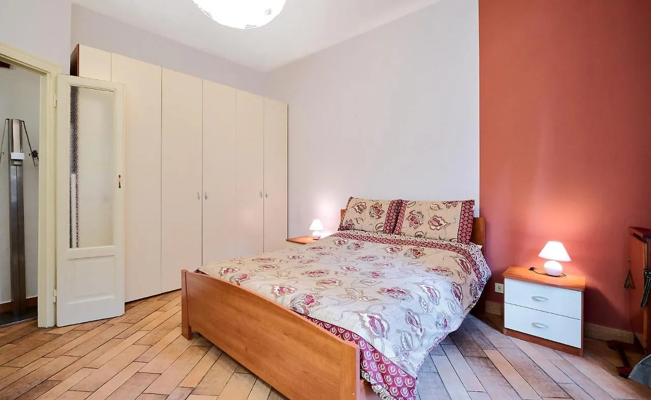 Xenia Apartments - Elegant Flat In The Center Of Milan Italie